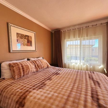 هيميت Royal Inn And Suites المظهر الخارجي الصورة