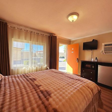 هيميت Royal Inn And Suites المظهر الخارجي الصورة