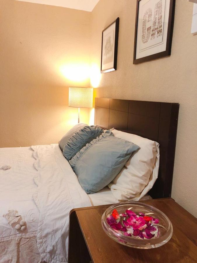 هيميت Royal Inn And Suites المظهر الخارجي الصورة