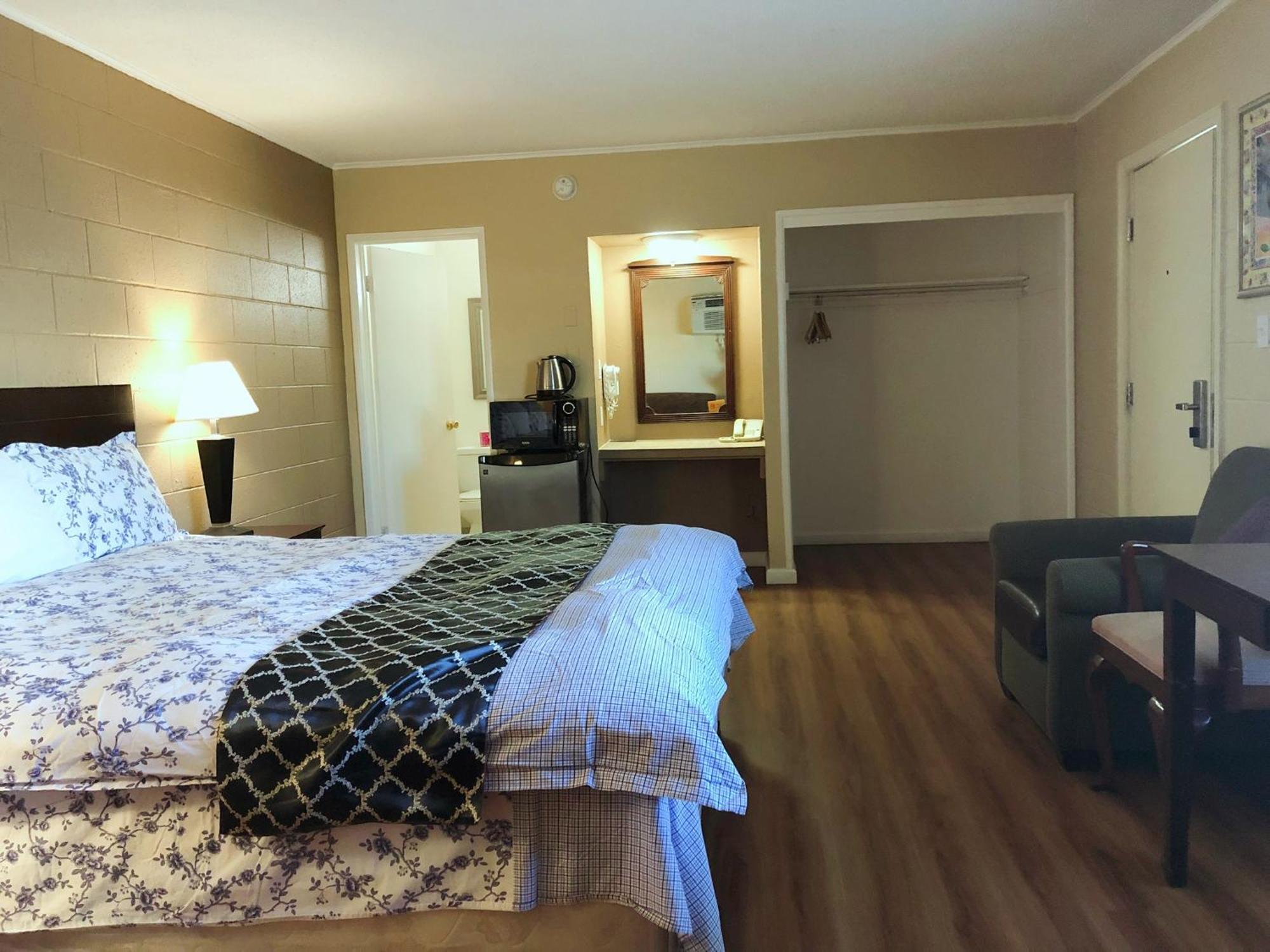 هيميت Royal Inn And Suites المظهر الخارجي الصورة