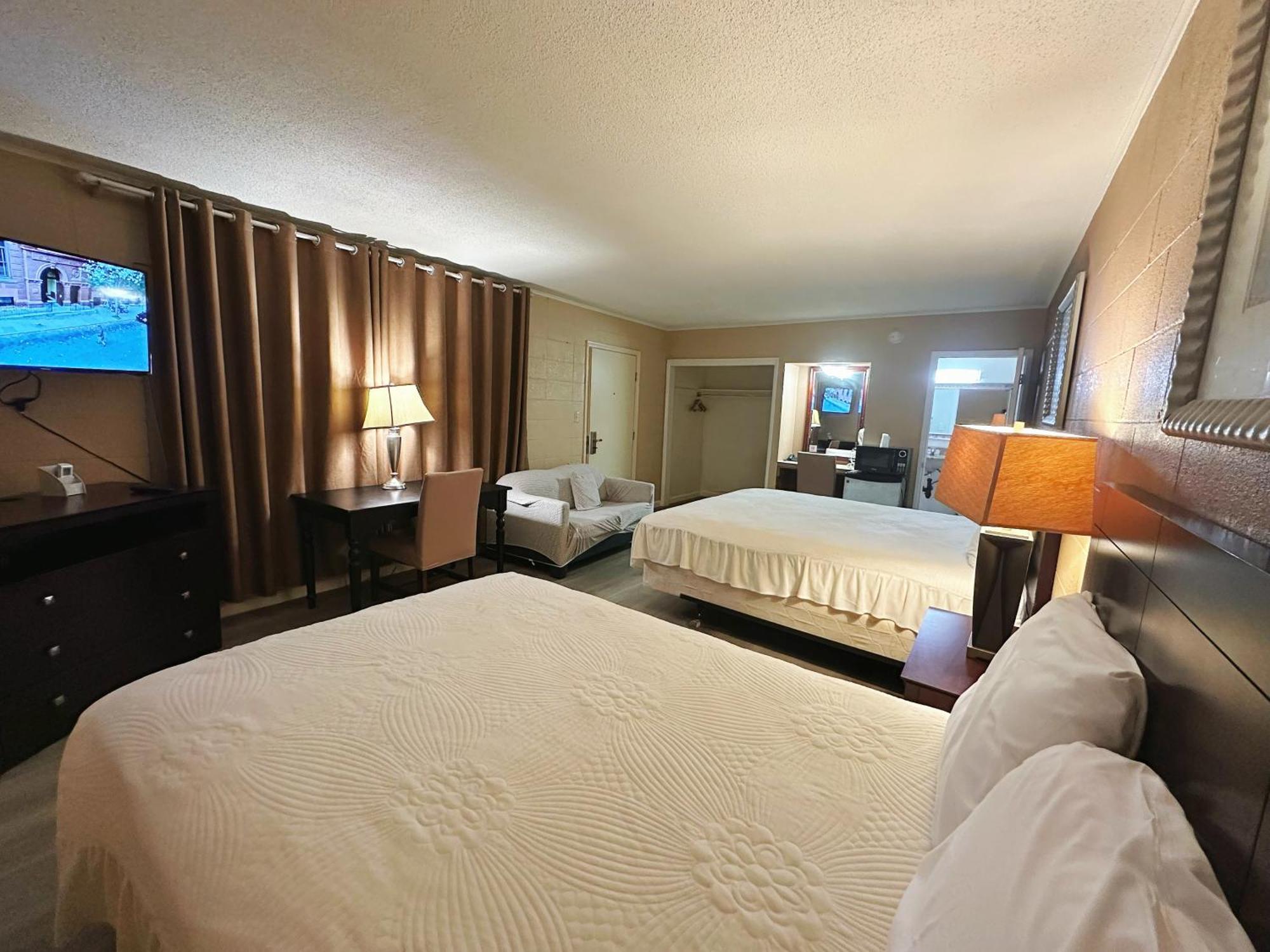 هيميت Royal Inn And Suites المظهر الخارجي الصورة