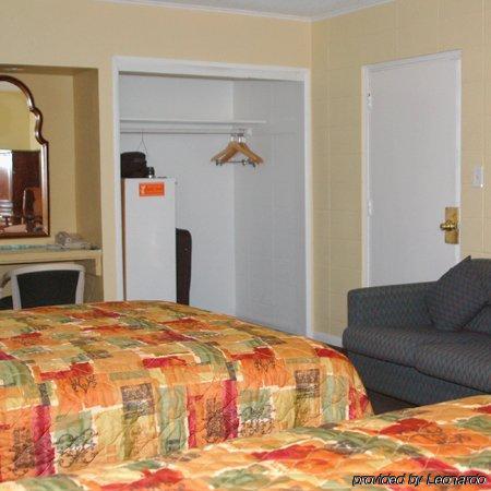 هيميت Royal Inn And Suites الغرفة الصورة