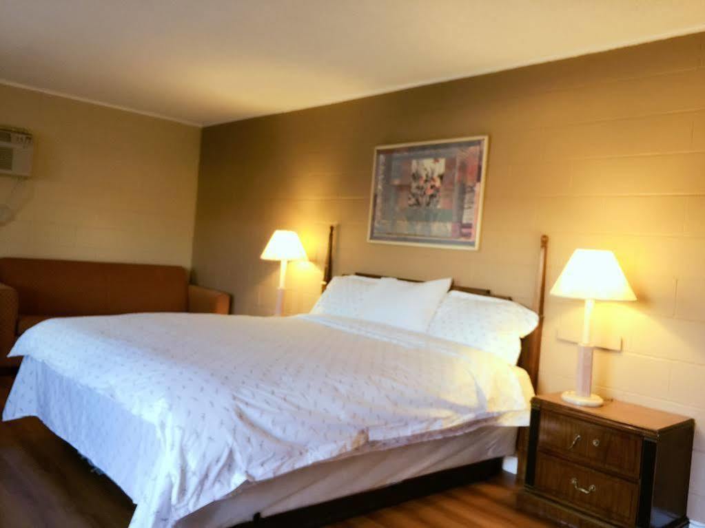 هيميت Royal Inn And Suites المظهر الخارجي الصورة