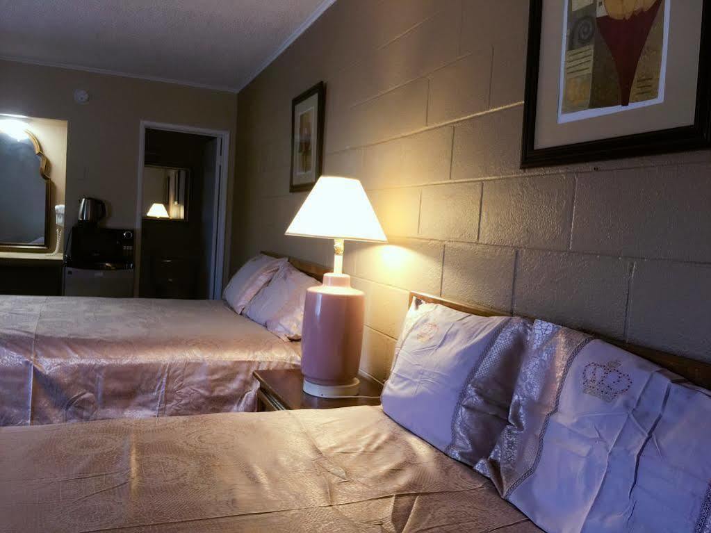 هيميت Royal Inn And Suites المظهر الخارجي الصورة
