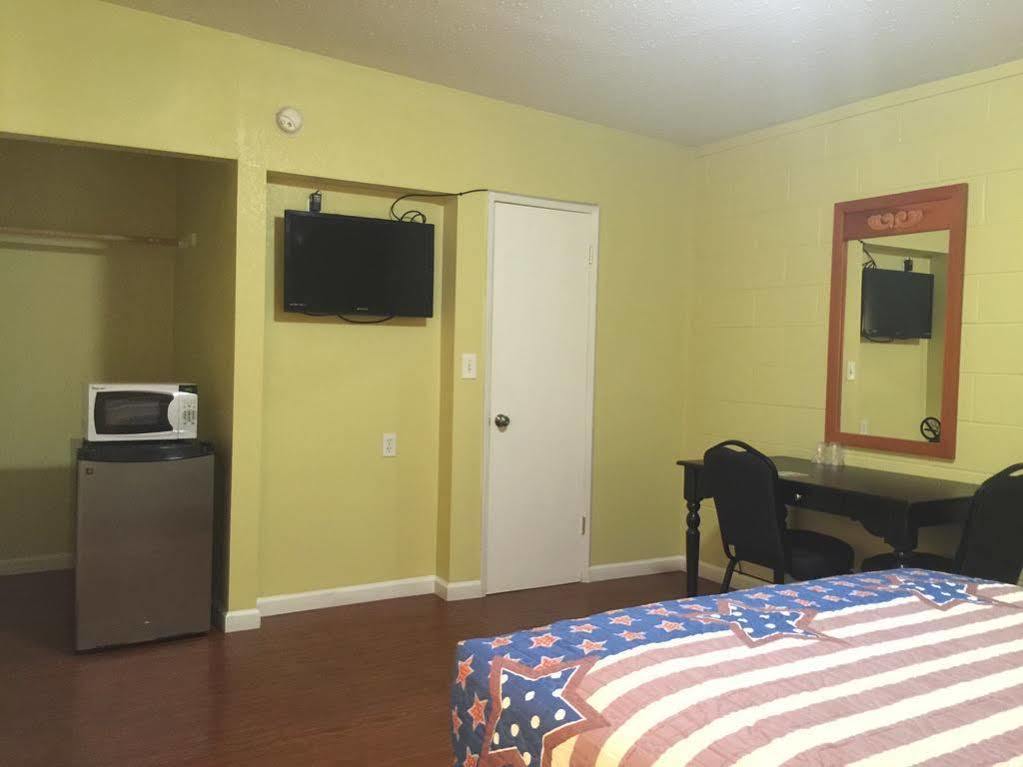 هيميت Royal Inn And Suites المظهر الخارجي الصورة