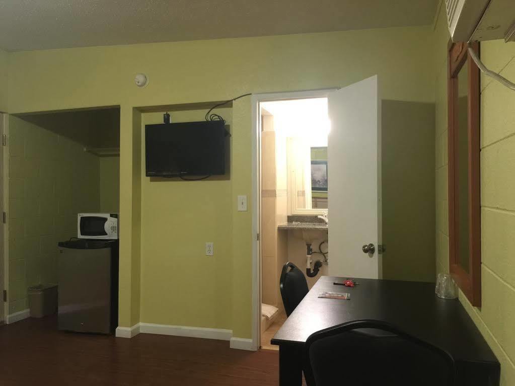 هيميت Royal Inn And Suites المظهر الخارجي الصورة